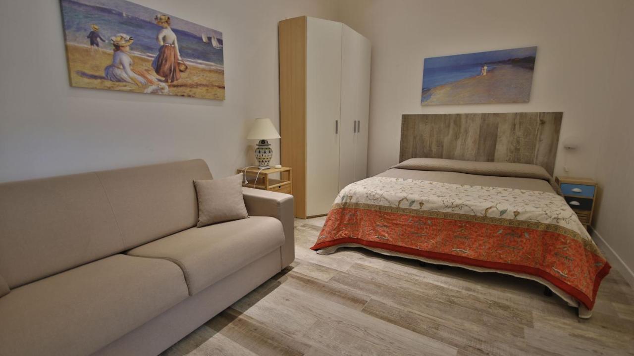 Casa Levante A 75 Mt Dalla Spiaggia Monopoli Exterior photo