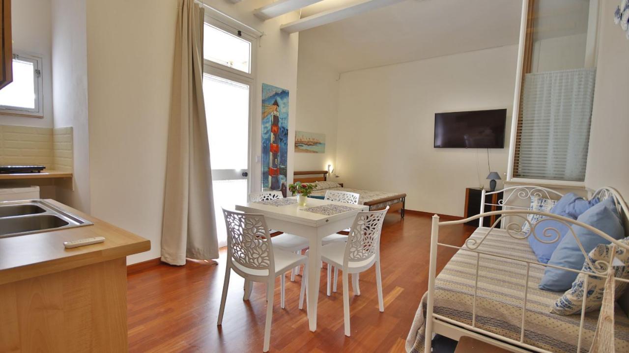 Casa Levante A 75 Mt Dalla Spiaggia Monopoli Exterior photo